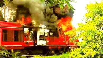 The engine of Malda-Siliguri passenger train turned into a ball of fire, a major accident averted