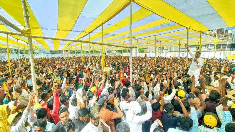 नालंदा में PK का जोरदार स्वागत, लालू-नीतीश-मोदी पर साधा निशाना 1 PK got a warm welcome in Nalanda, targeted Lalu-Nitish-Modi