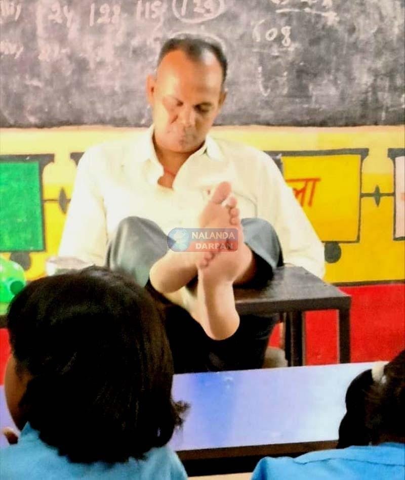 ACS sir please see how tired the teachers of this school are 3
