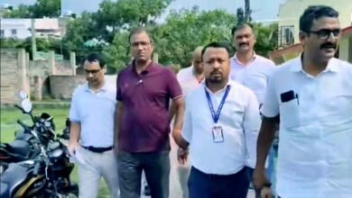 District fisheries officer arrested red handed for taking bribe of Rs one lakh in Bettiah