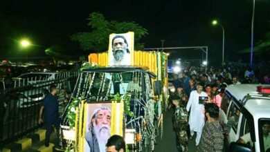 Hemant Soren paid a very touching tribute to his father Dishom Guru on Christmas, wrote...