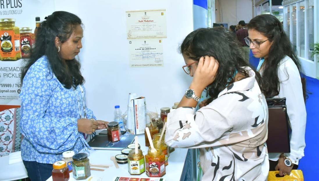 Fish papad and pickles become the highlight of the Jharkhand Pavilion in New Delhi