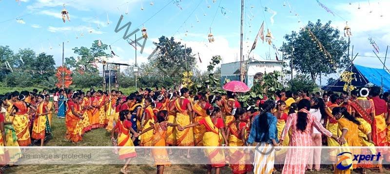 आसानबनी कलाडुंरी में धूमधाम से मना झारखंडी देश करम अखाड़ा 4 Jharkhandi Desh Karam Akhara celebrated with great pomp in Aasanbani Kaladuri 4