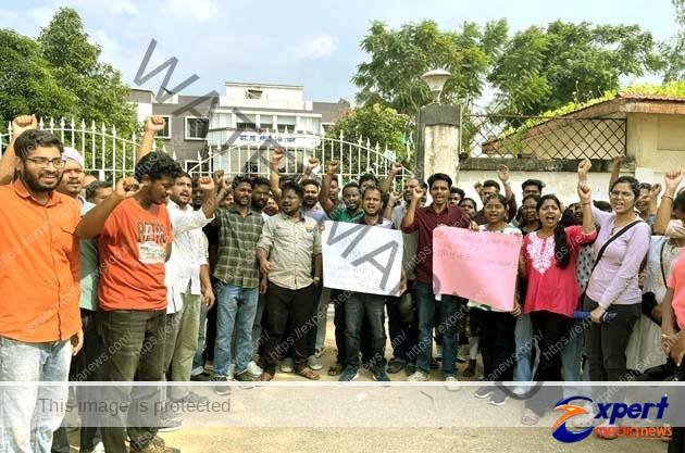 JSSC की ठगीः CGL टेक्निकल परीक्षा फिर रद्द, 4 बार वसूली फीस, अभ्यर्थियों में बढ़ा आक्रोश 1 JSSC fraud CGL technical exam cancelled again fees collected four times angering candidates