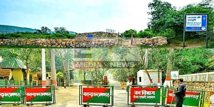 जरासंध अखाड़ा की अनदेखी: पर्यटकों की पहुंच से दूर है महाभारत कालीन धरोहर जरासंध अखाड़ा की अनदेखी: पर्यटकों की पहुंच से दूर है महाभारत कालीन धरोहर