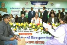 बिहारः मंत्री ने रिश्वतखोर CO को जनकल्याण संवाद मंच से ही हटाया, मचा हड़कंप! 3 बोधगया में जनसंवाद के दौरान बड़ी कार्रवाई