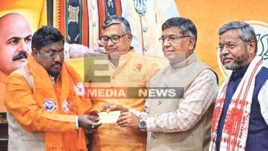 दुलाल भुईया: राजनीति का बैताल फिर भाजपा की डाल पर ! 6 Dulal Bhuiya joins BJP at ceremony