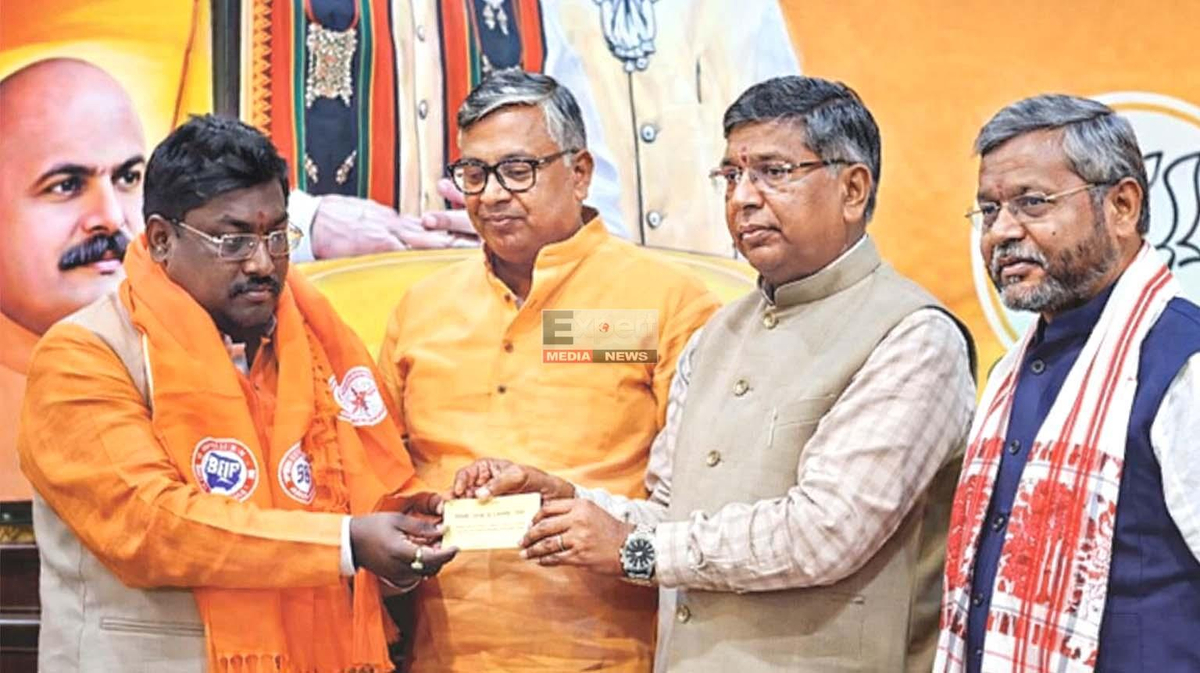 Dulal Bhuiya joins BJP at ceremony
