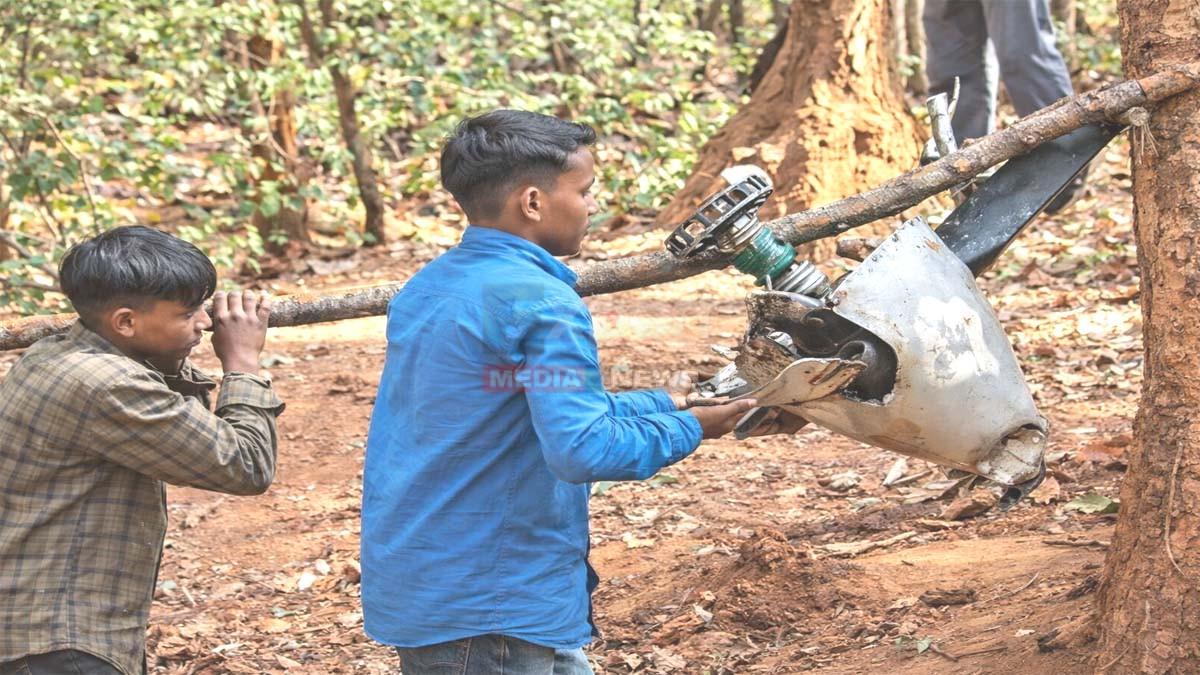 पत्थरपनिया जंगल विमान हादसा, एयर एंबुलेंस इंजन गायब