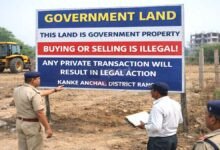 Terror of land mafia-brokers in Kanke: 3.8 एकड़ भूमि पर प्रशासन का बोर्ड, कार्रवाई या खानापूर्ति? क्या टूटेगा फर्जी रजिस्ट्री-जमाबंदी का नेटवर्क? 3 Kanke region Administration board on 3.8 acres of land 4