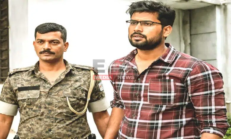 दो माह पहले नियुक्त BSO नंदन 40 हजार घूस लेते गिरफ्तार, जानें बड़ा रोचक मामला 1 Dumka ACB arrested Barharwa BSO Nandan Kumar while taking a ₹40,000 bribe.