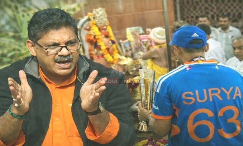 Team India trophy temple visit