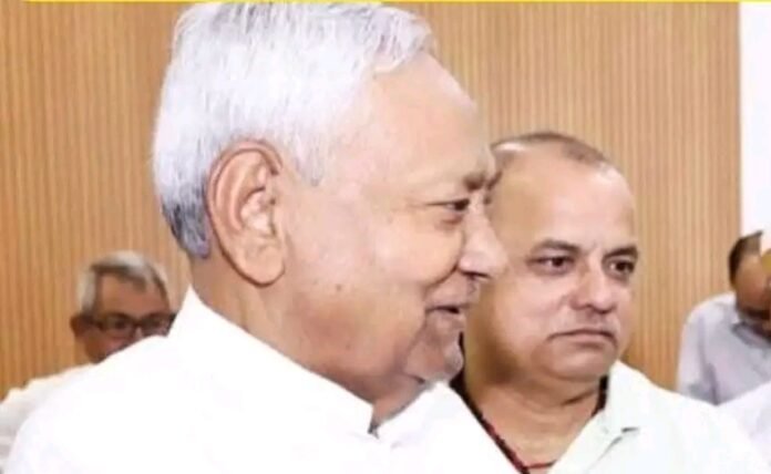 तू जहां जहां चलेगा, मेरा साया साथ होगा : नीतीश कुमार नीतीश कुमार