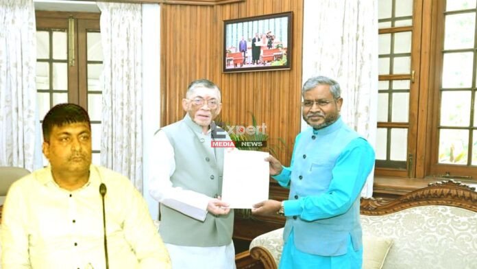 रांची वन प्रमंडल में करोड़ों का घपला: राज्यपाल से IPRD निदेशक राजीव लोचन बख्शी के खिलाफ जांच की मांग रांची वन प्रमंडल में करोड़ों का घपला: राज्यपाल से IPRD निदेशक राजीव लोचन बख्शी के खिलाफ जांच की मांग